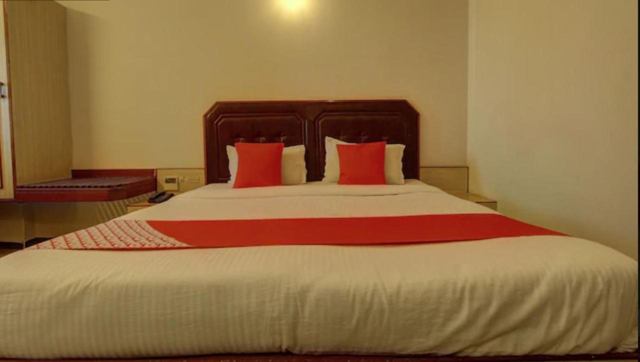 Hotel Padmam Madurai Exterior foto
