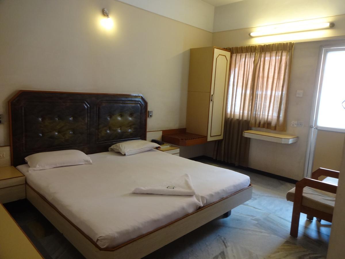 Hotel Padmam Madurai Exterior foto